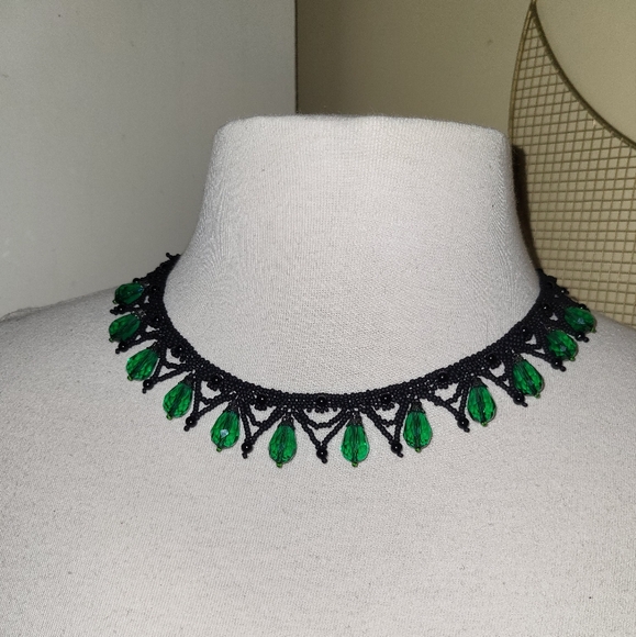 Woman's necklace - Picture 1 of 1
